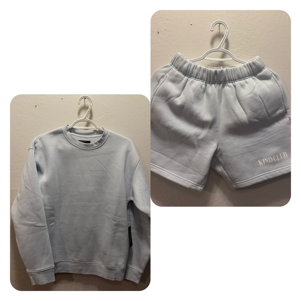 ONE SET SHORT SWEATPANTS WITH CREWNECK